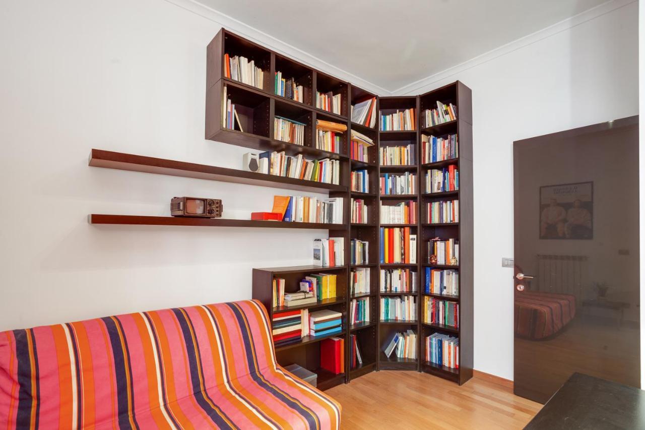 *Movies & Books* Stylish House With Jacuzzi Apartment Bari Bagian luar foto