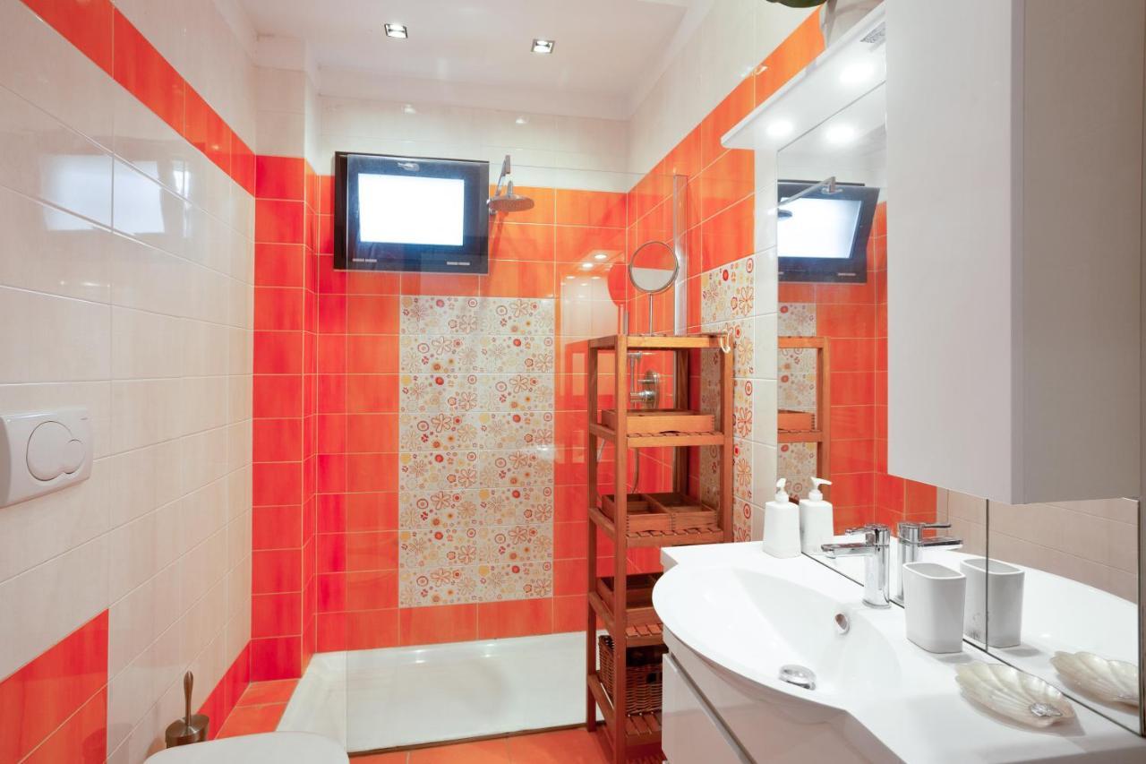 *Movies & Books* Stylish House With Jacuzzi Apartment Bari Bagian luar foto